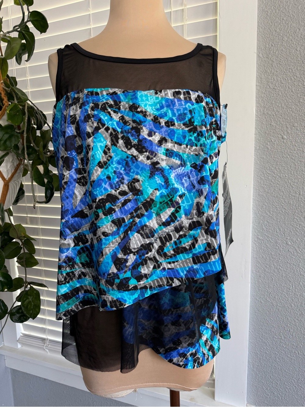 NWT Miraclesuit Tankini Top Size 14